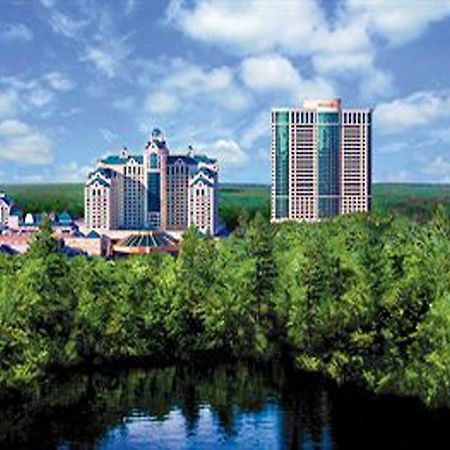 Great Cedar Hotel At Foxwoods 레디어드 센터 외부 사진