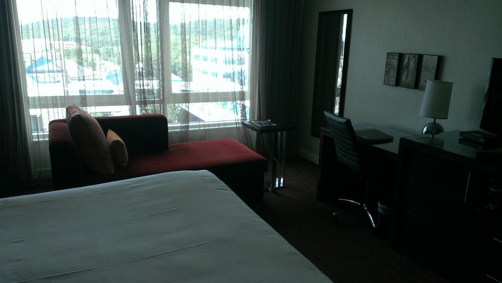 Great Cedar Hotel At Foxwoods 레디어드 센터 객실 사진