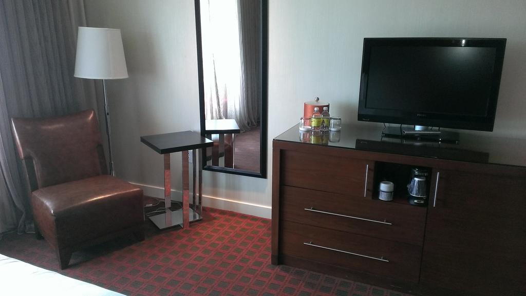 Great Cedar Hotel At Foxwoods 레디어드 센터 객실 사진